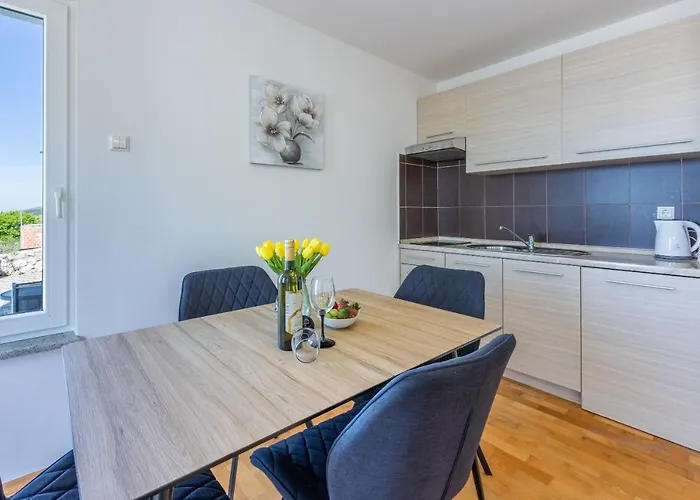 Marie With Jaccuzzi * Crikvenica