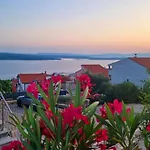 Marie With Jaccuzzi Appartement Crikvenica