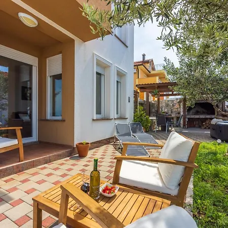 Marie With Jaccuzzi Crikvenica